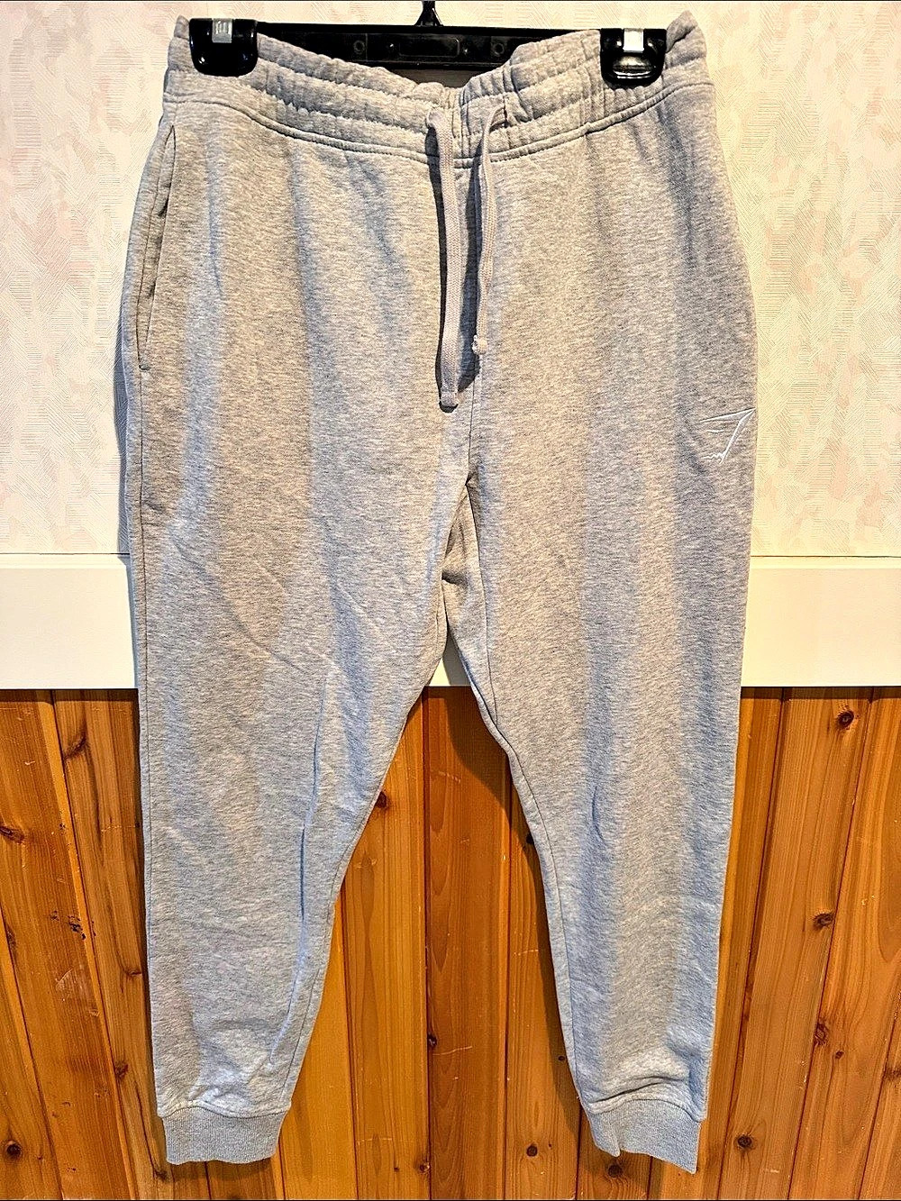 Gymshark Crest Joggers Gray Size Small